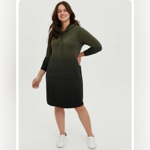 NWOT SIZE 3 Torrid Hooded Dress French Terry Olive Dip Dye Green TORRID DRESS